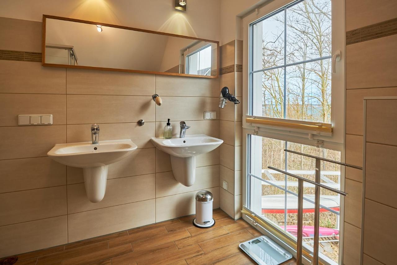 Fleesentraum Seevilla Kormoran - Direkt Am Fleesensee - Familien Und Aktivurlauber - Whirlpool Sauna Garten Nintendo - Sup Kanu Kajak Inklusive Göhren-Lebbin Exterior foto